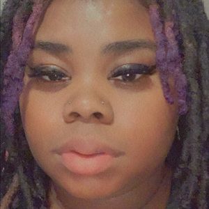 Meet your Posher, Kymberly